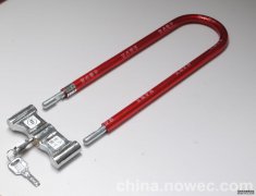 ������U����